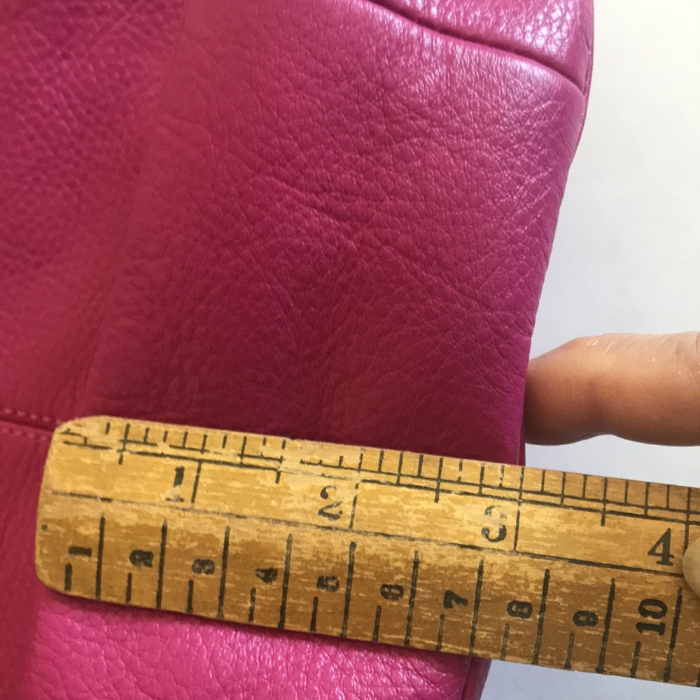 fuchsia Coach bag - Picture 6 of 10